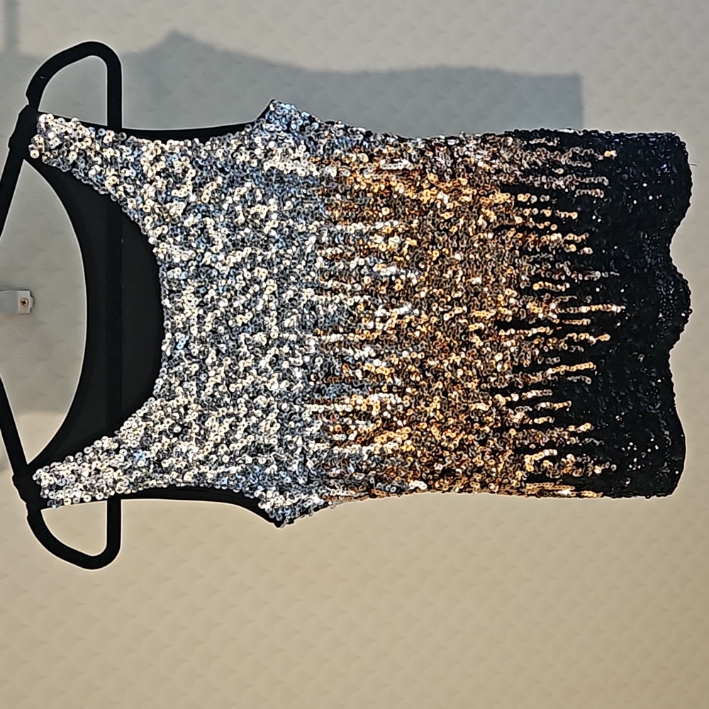 SEQUINS ! Unbranded beautiful silver gold black sequin tank top disco